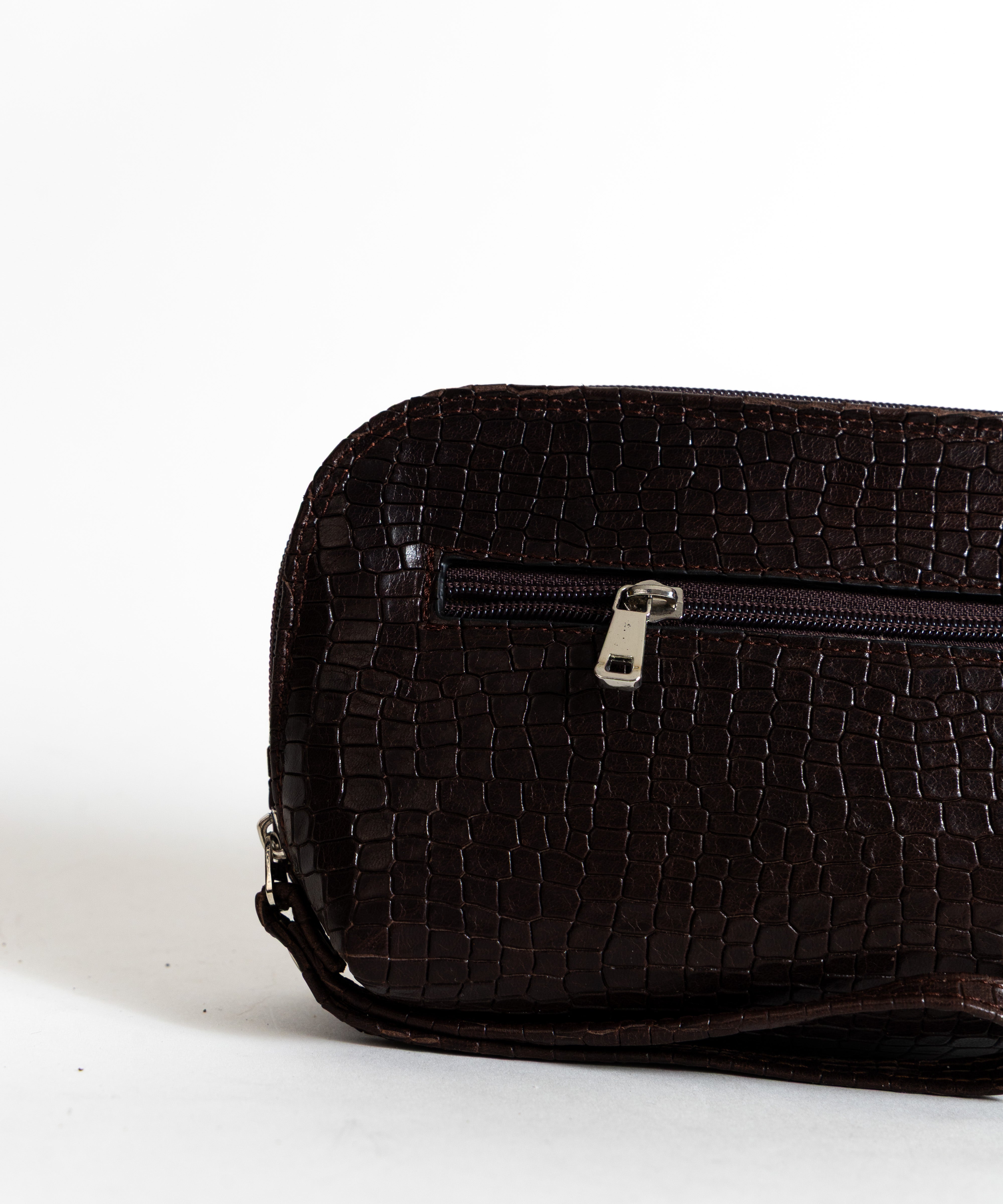 Tamno braon Neseser Tena