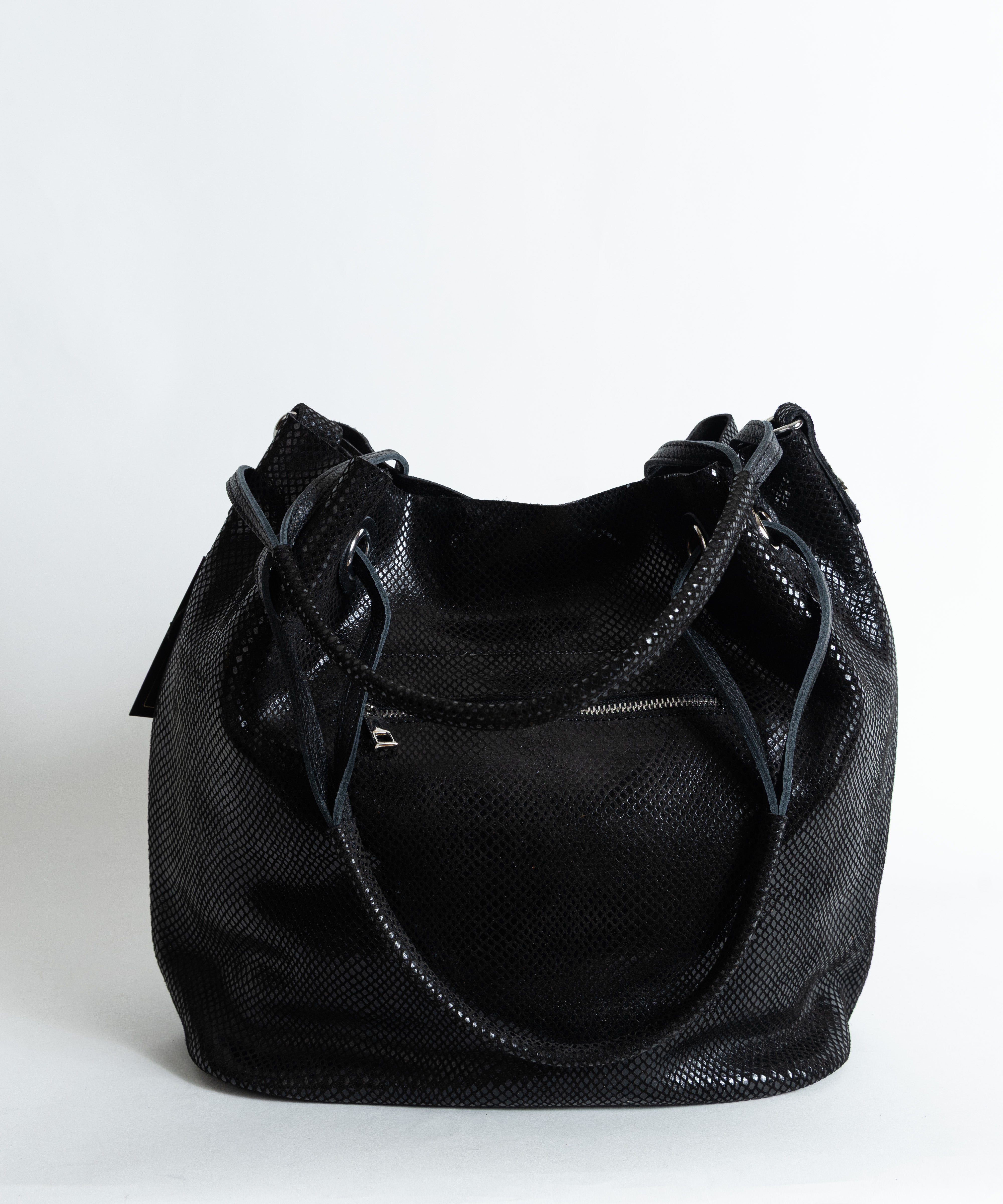 CRNA TAŠNA SINTRA 2 / 146