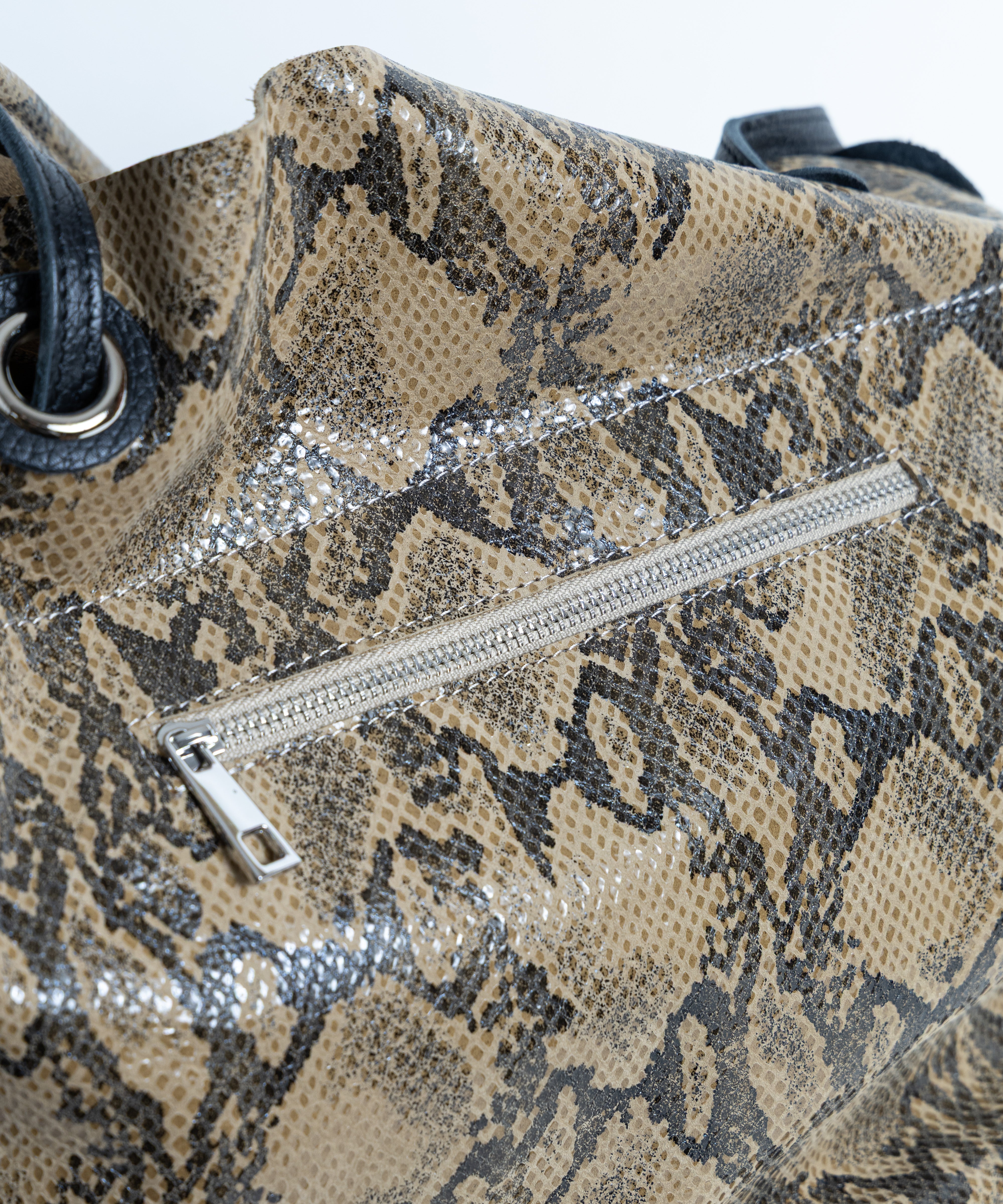 ŠARA TAŠNA SINTRA 3 / 146