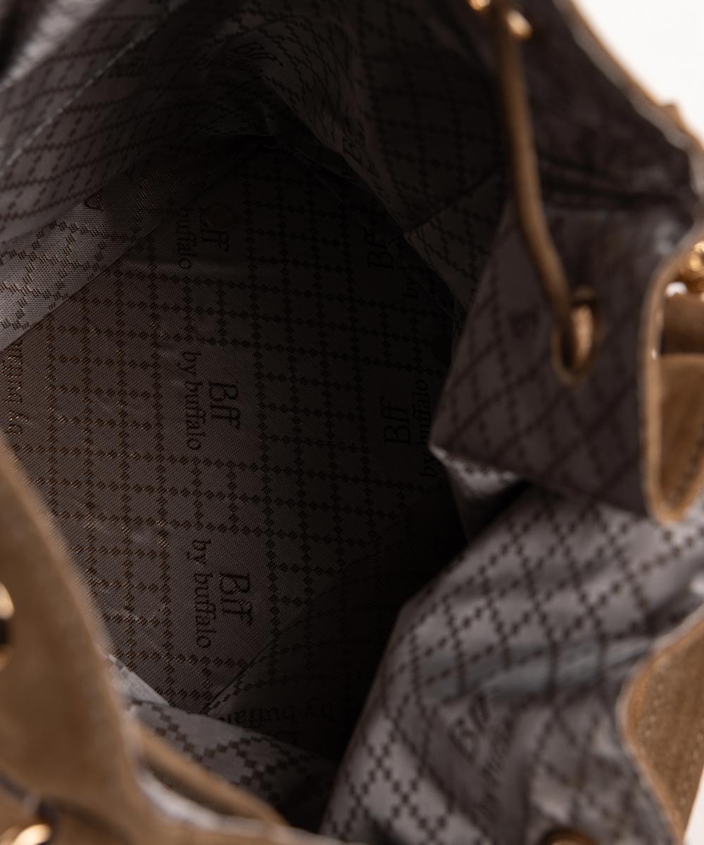 Krem tašna Perast / 111