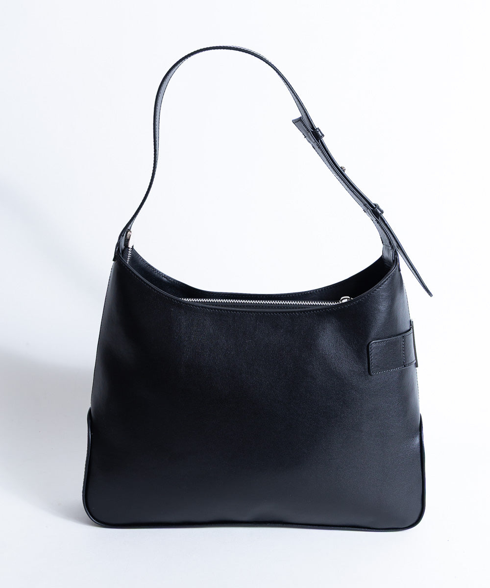 CRNA TAŠNA MINHEN / 237