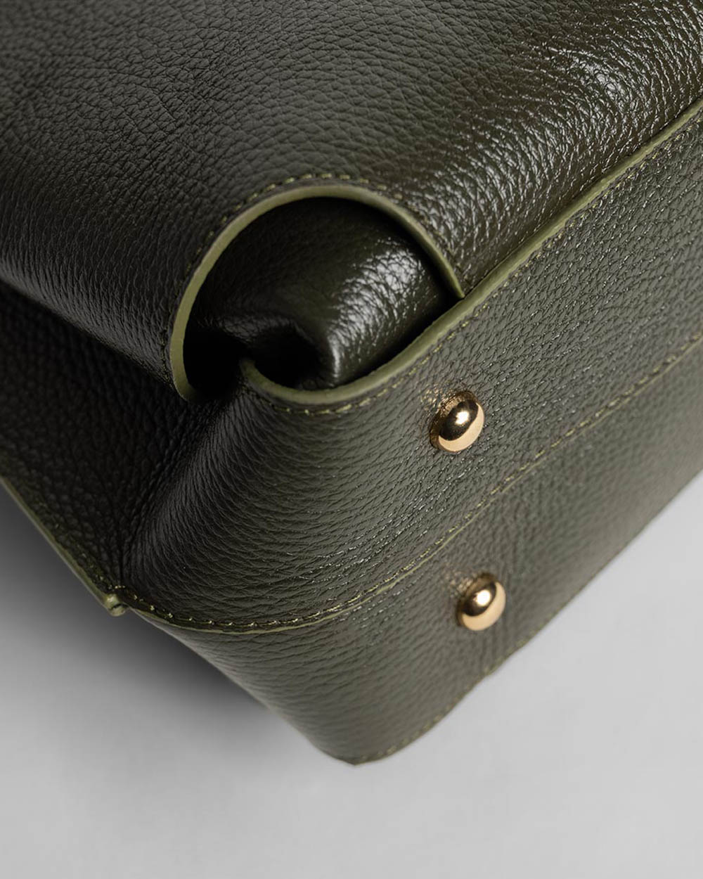 Tamno zelena tašna Leon / 231