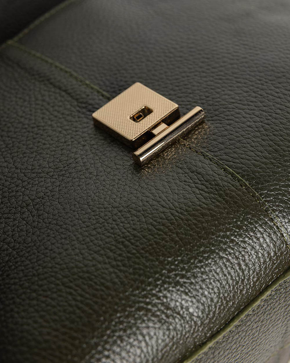 Tamno zelena tašna Leon / 231