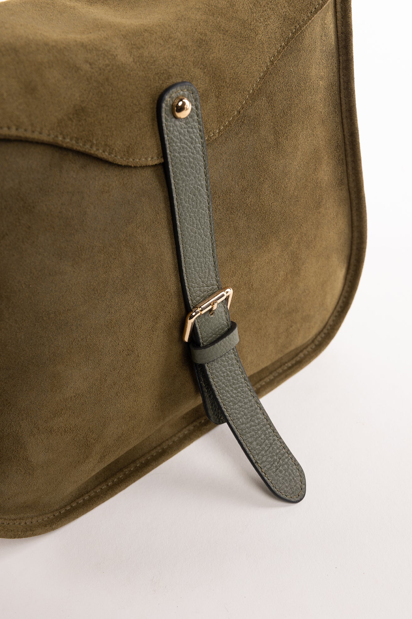 Maslinasto zelena tašna BARSELONA | 251